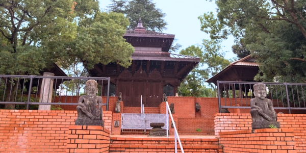 鶴見緑地　ネパール・パビリオン