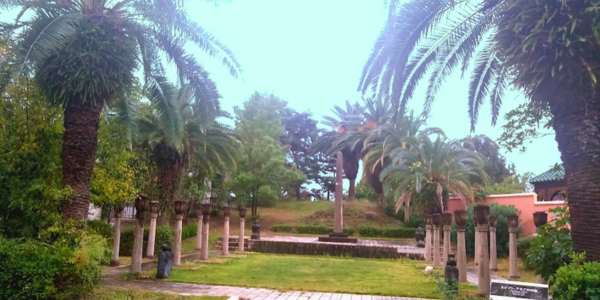 鶴見緑地　エジプト庭園