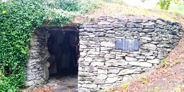 鶴見緑地　アイルランド・パビリオン　神話